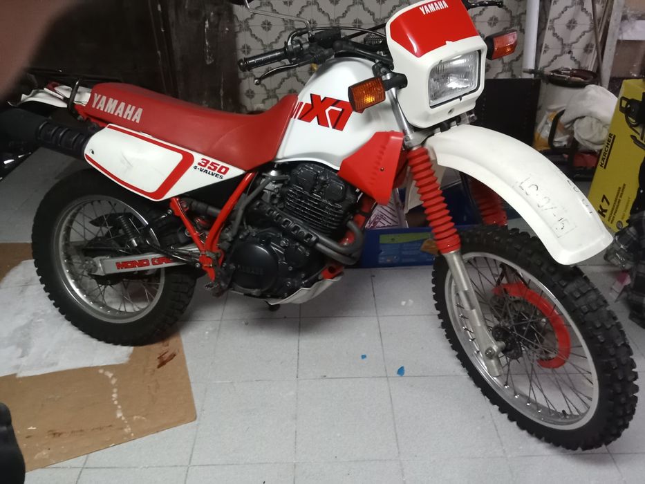 Moto Yamaha 350 XT