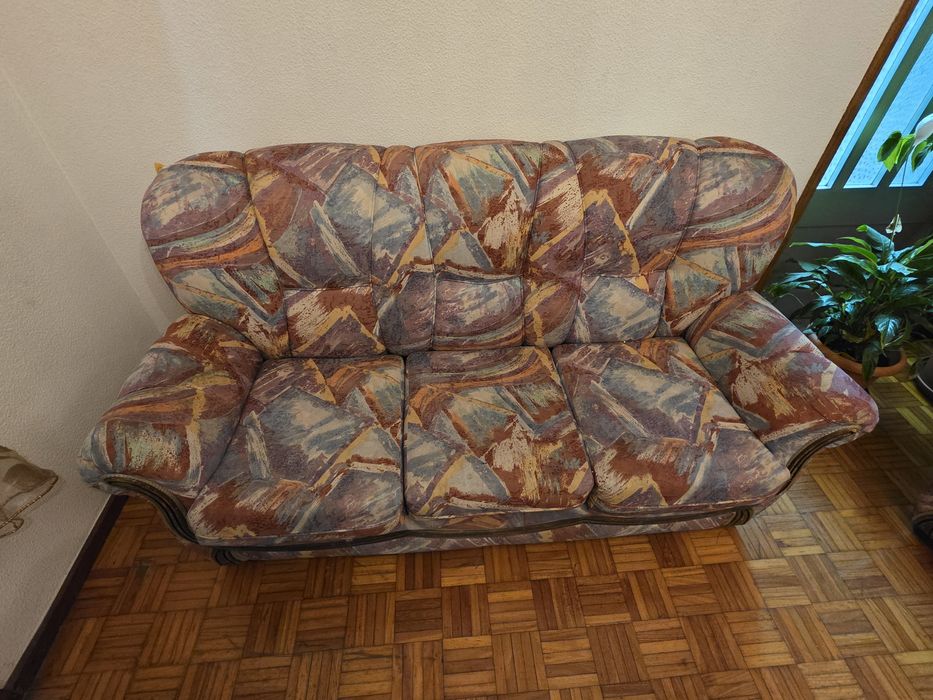 Vendo 3 sofás...