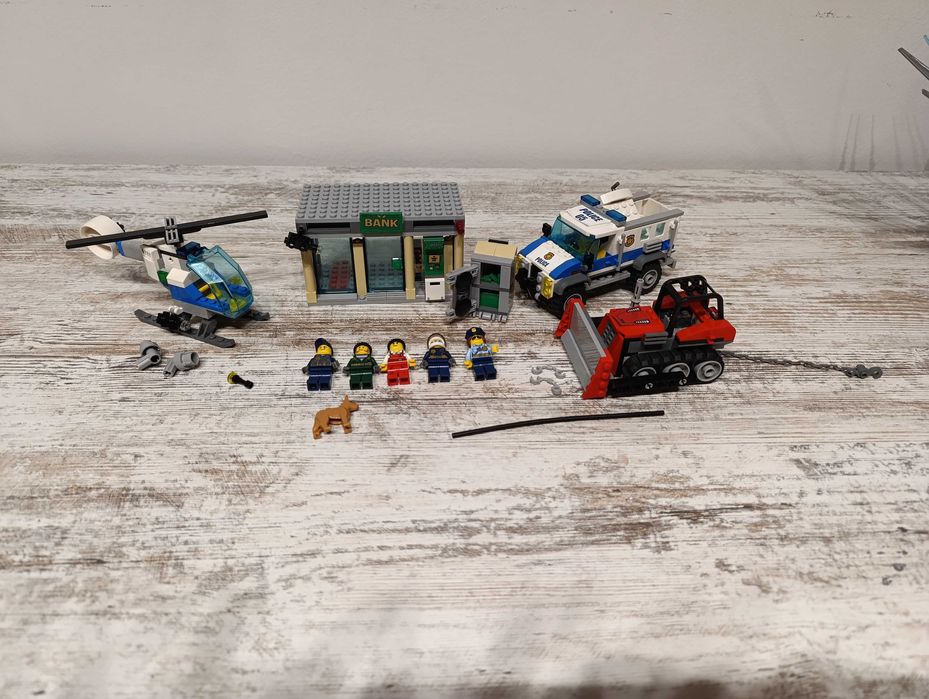 Lego 60140 Bulldozer Break-In (City) Włamanie buldożerem