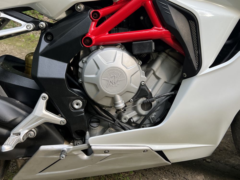 mv agusta 675 800 f3 kat A2