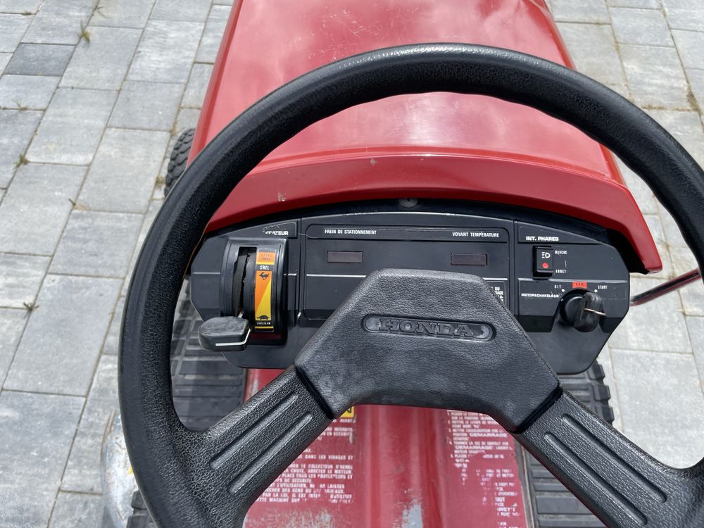 Honda HT 3813 , 2 Cyl. Chłodzony cieczą