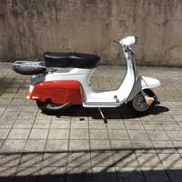 Lambretta j50 de 1976