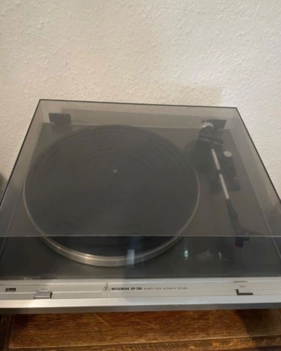 Mitsubischi DP-780 Gramofon