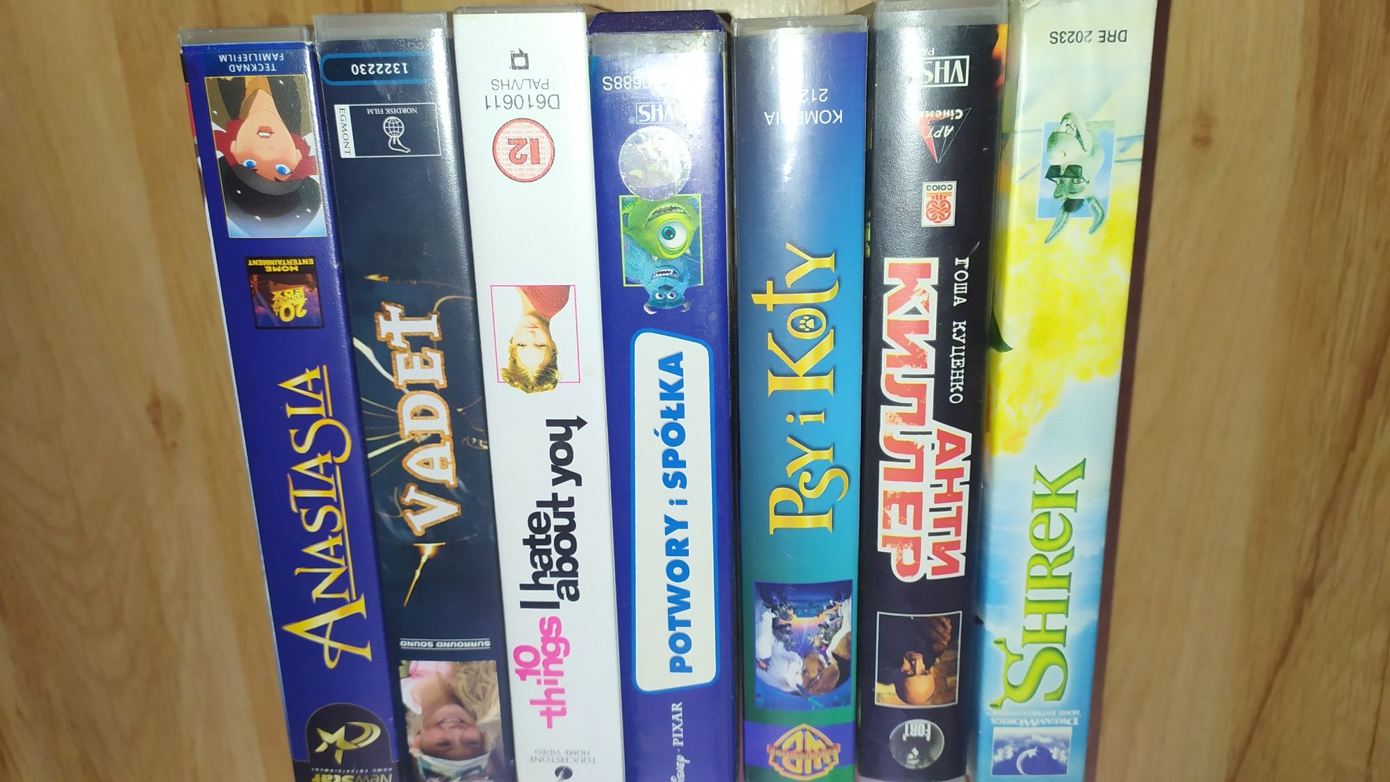 Filmy kaseta VHS zestaw 7