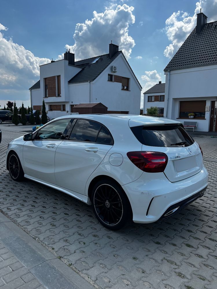 Mercedes-Benz Klasa A MERCEDES A200d 4matic amg-line