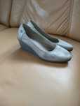 Buty na koturnie Vera Pelle