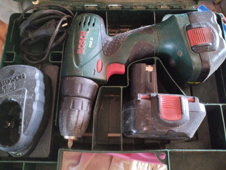 Aparafuradora/Berbequim Bosch