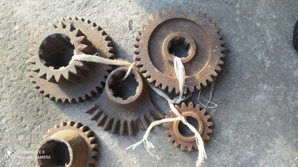 Шестерни коробки передач трактор Т16 Т25