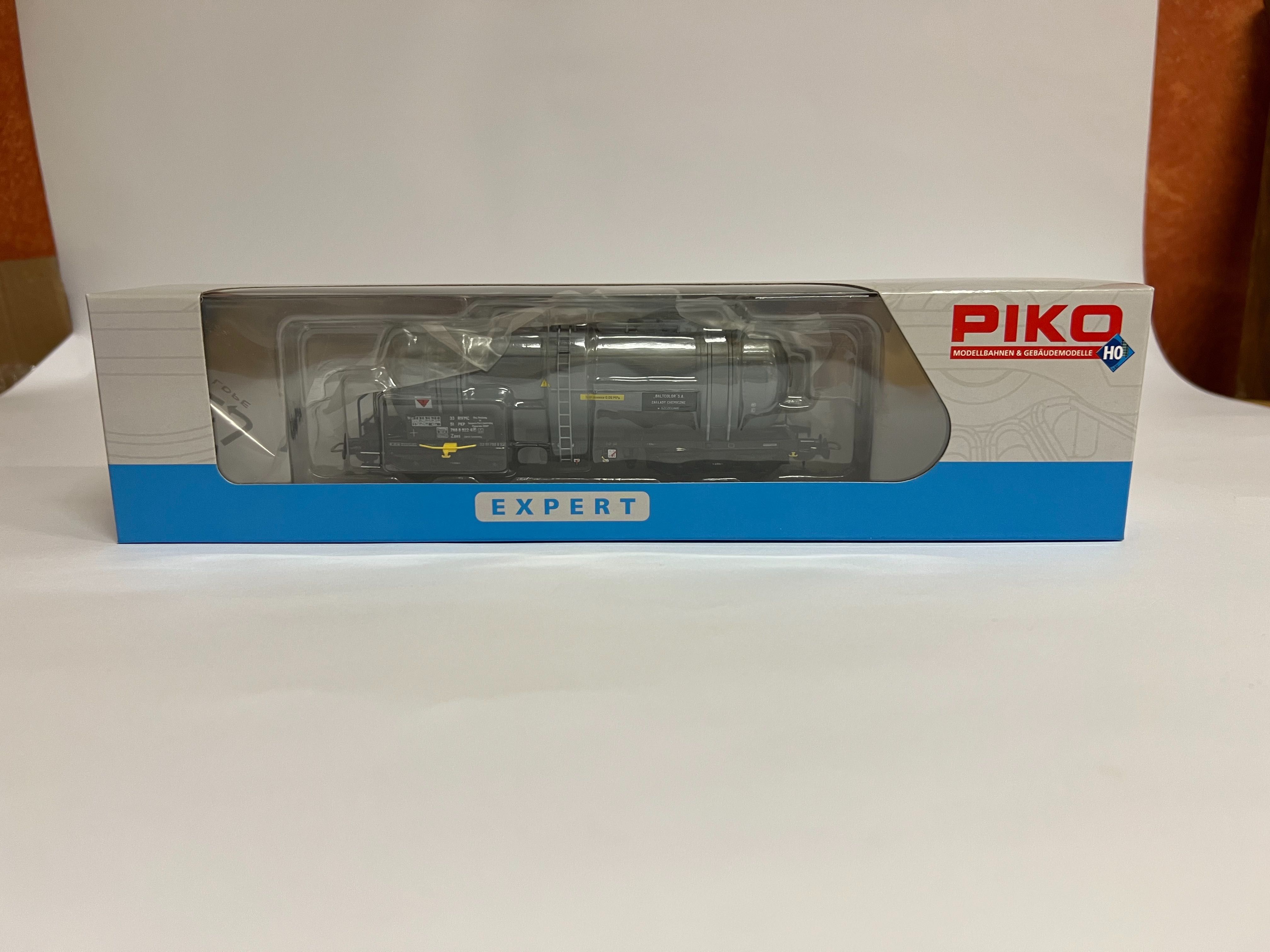Wagon towarowy cysterna Zaes Baltkolor S.A. PKP, PIKO 58452