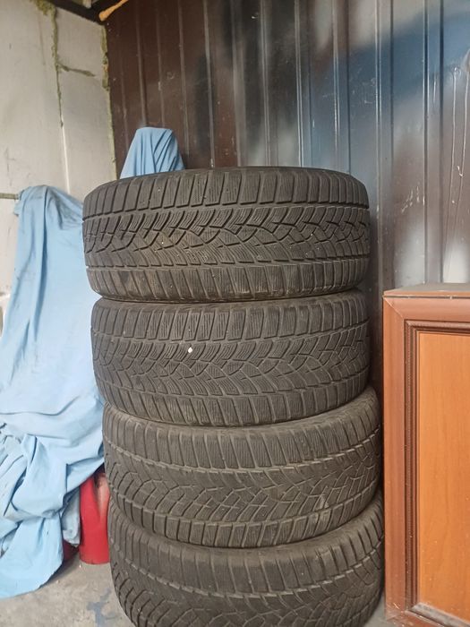 235/50/18  zima opony goodyear 4 szt