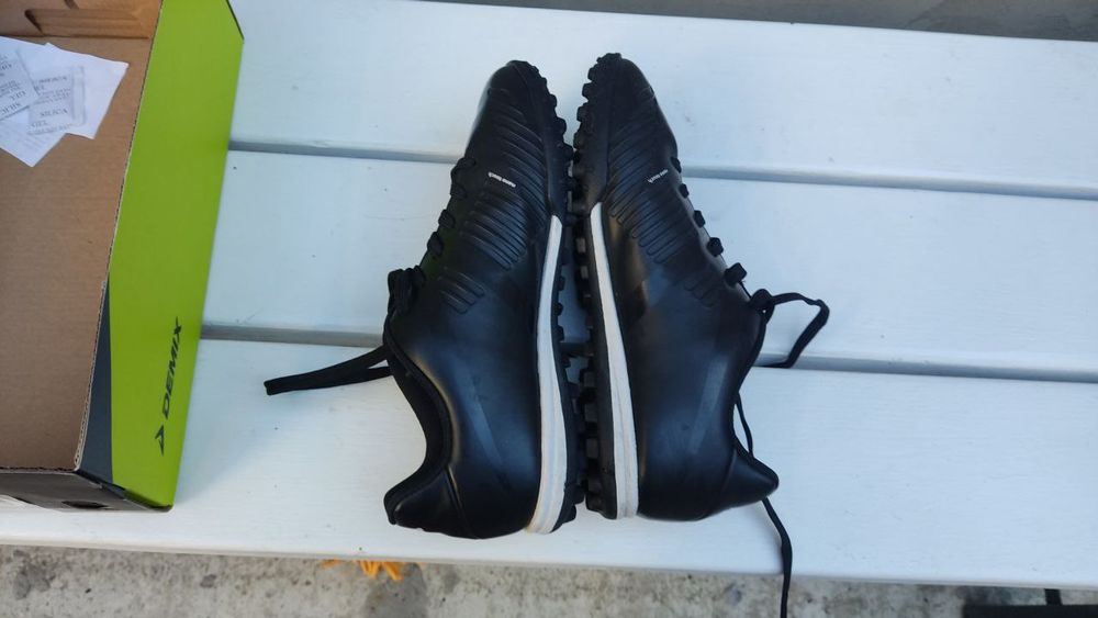 Обувь для футбола..