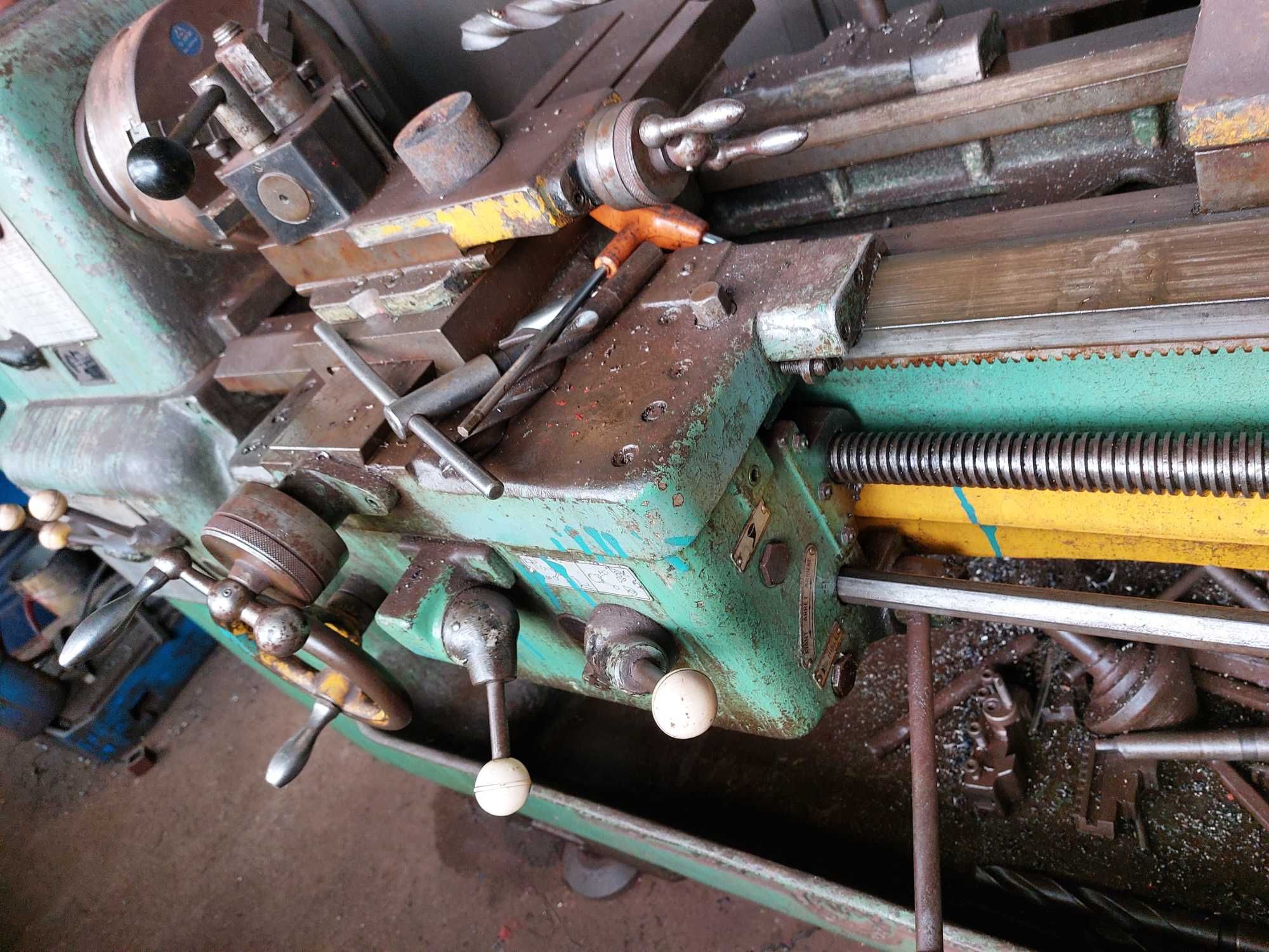 torno mecanico 900/1000cm entre pontos monofasico/trifasico