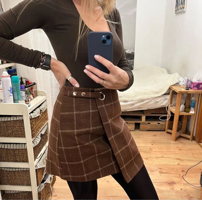 Продам теплу спідничку хс-с на запах