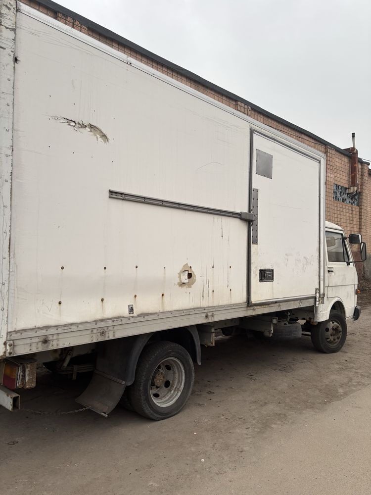 Машина Volkswagen Lt 45 вантажівка грузова термобуда
