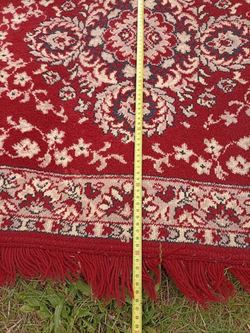 Stary dywan owalny ok 95x160cm