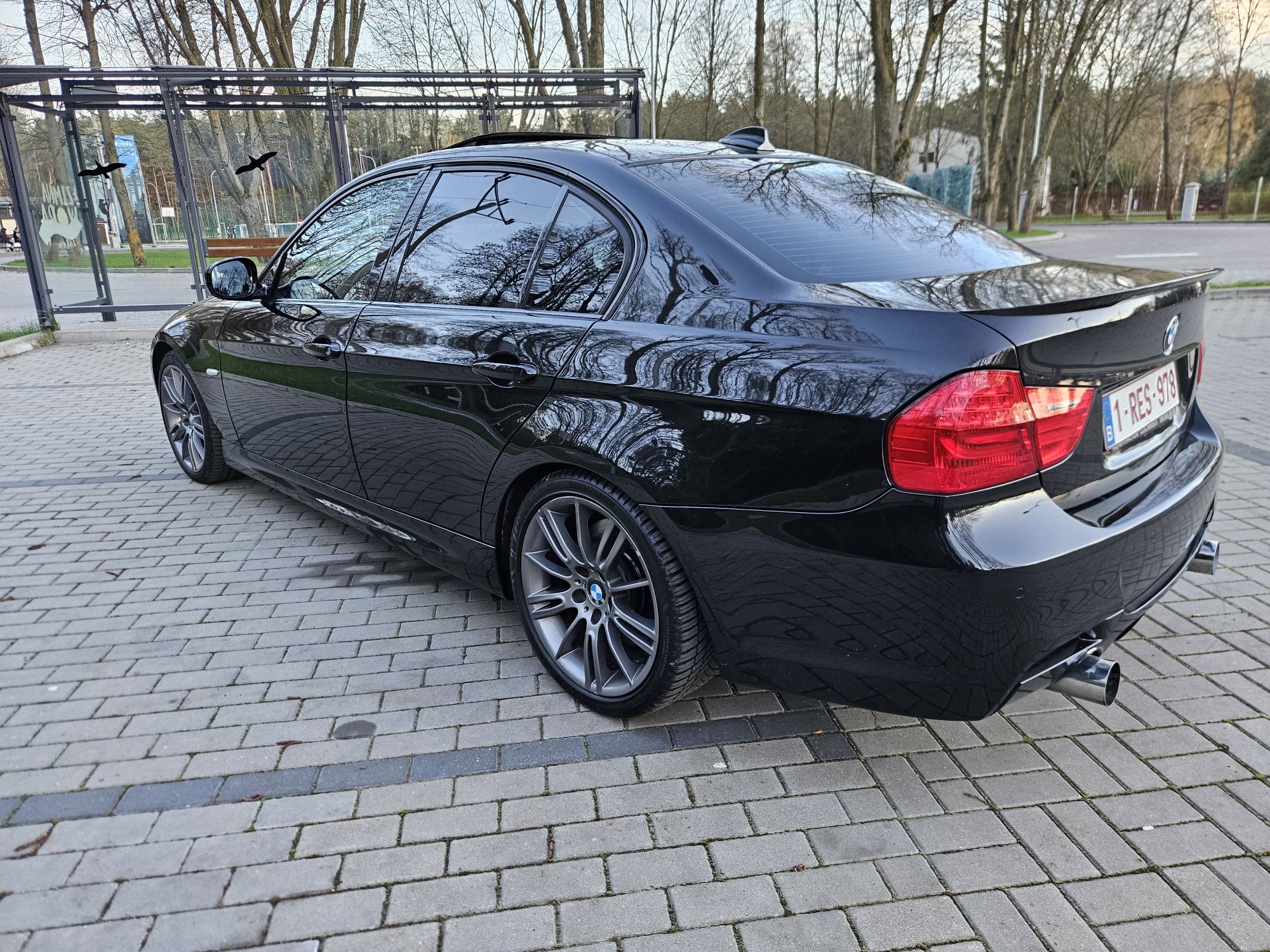 BMW_E90_330D_2011r_Mpakiet_Edition_Full opcja