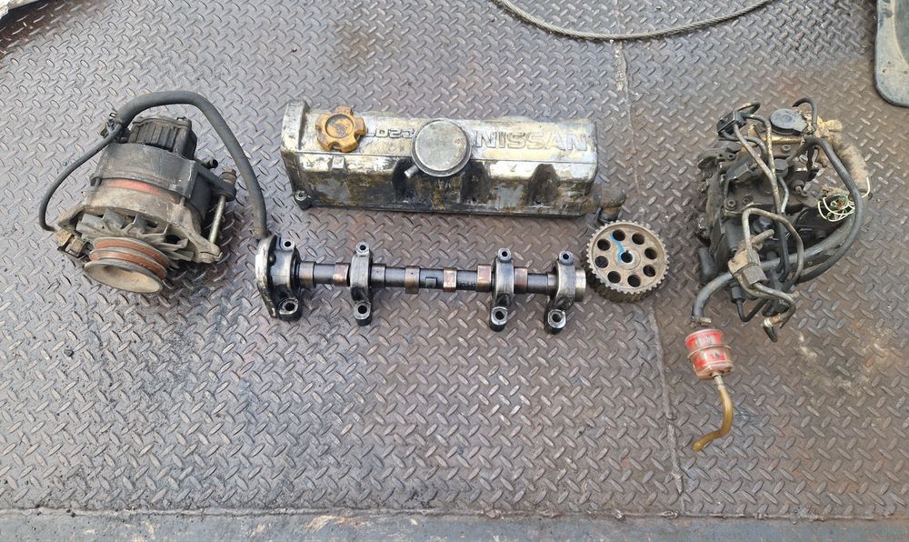 Распредвал Nissan Vanette  LD23 Ниссан ванет 2.3дизель лд23