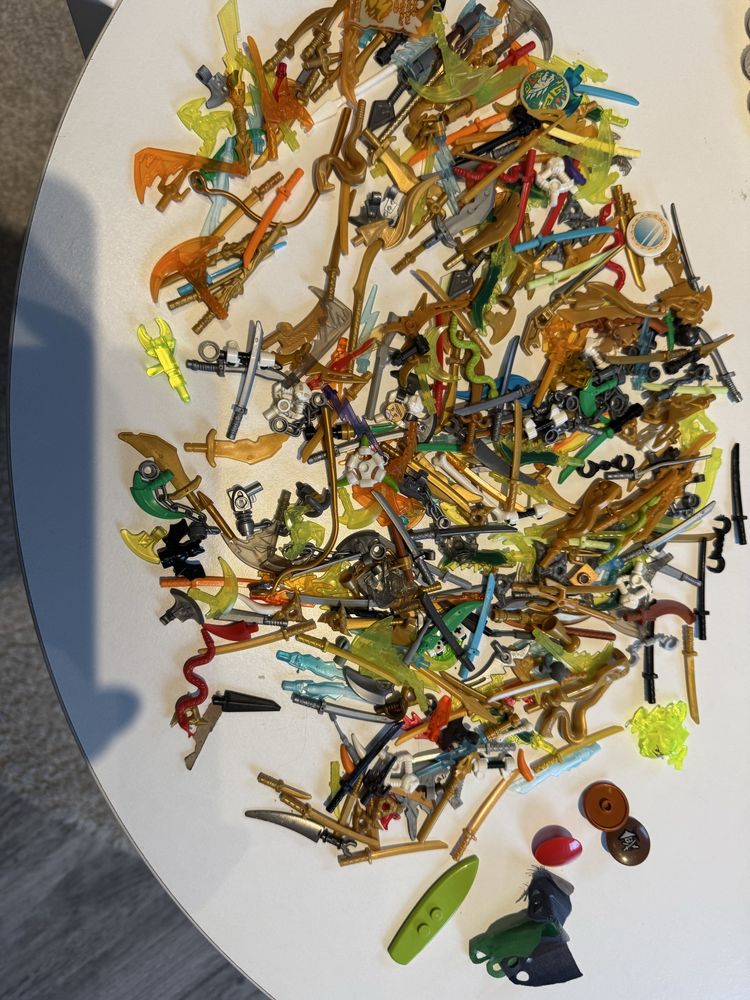 Akcesoria do figurek ninjago itp