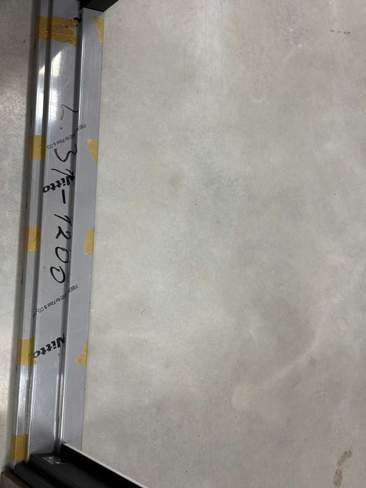 Розпродаж вхідних дверей Родос