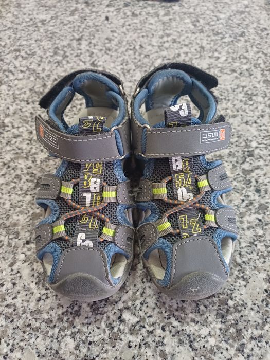 Sandálias bebe Bacio & Bacio