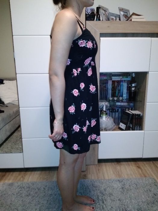 czarna letnia sukienka w kwiaty h&m 34/xs
