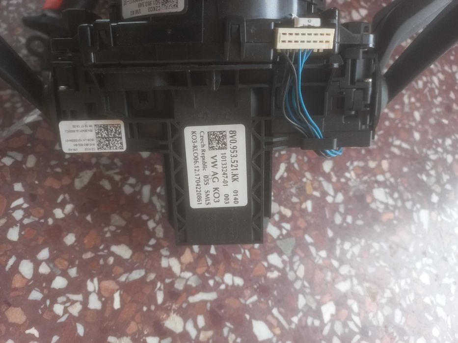 Продам б.у Подрулевой переключатель,стрекоза,гитара  Audi A3 8v 2017