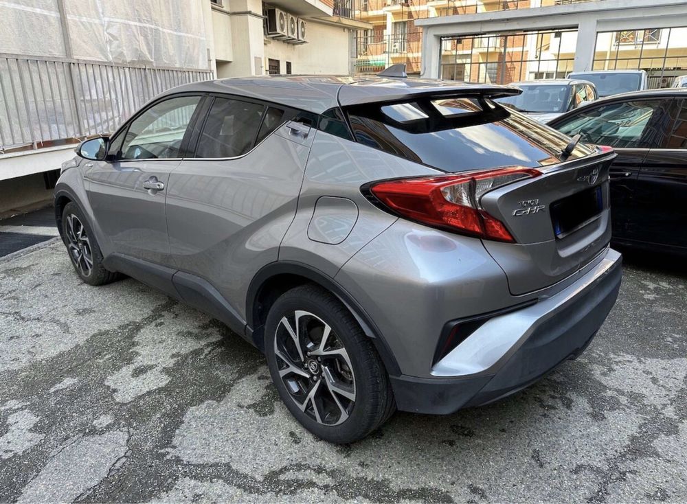 Toyota C-HR Hybrid 1.8