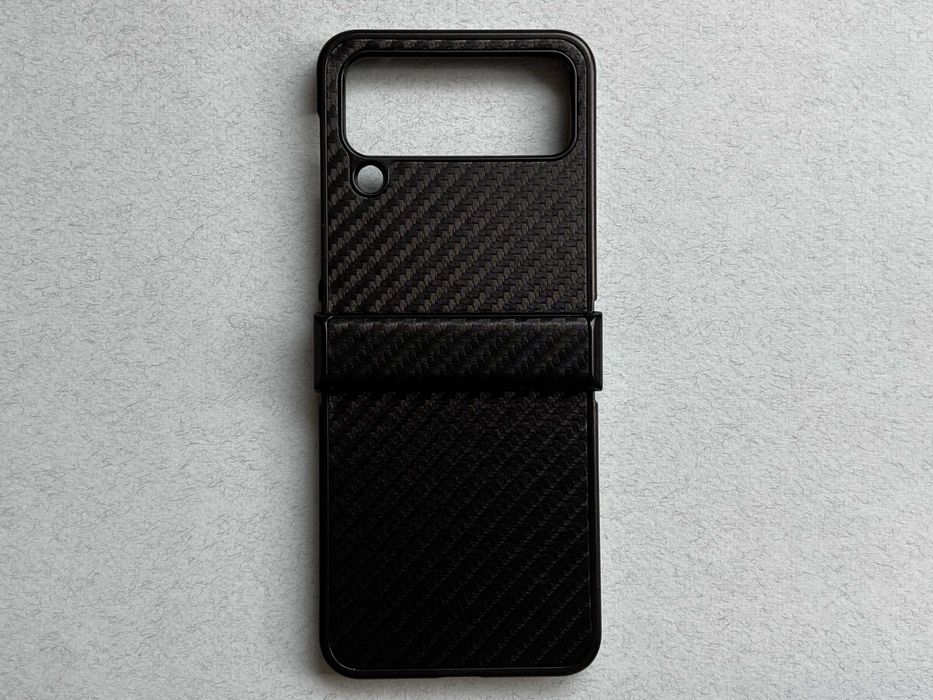 Samsung Galaxy Flip 4 чохол чорний Carbon розкладний матовий пластик