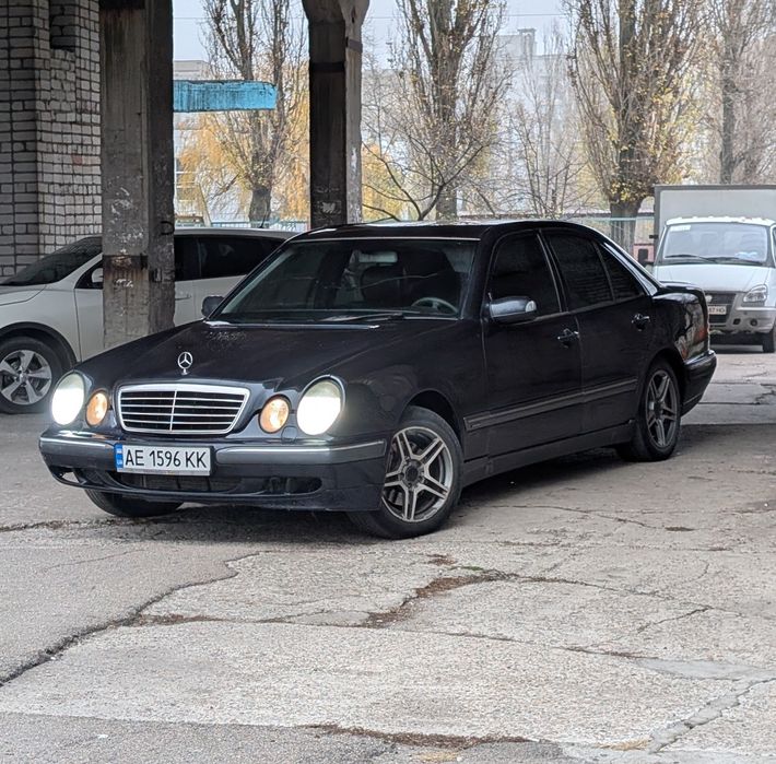 Mercedes Benz w210 e320