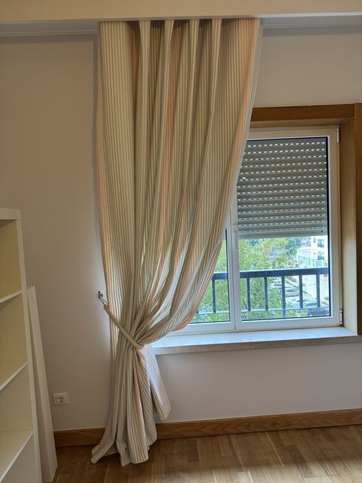 Coryinado  forrada e 2 almofadas