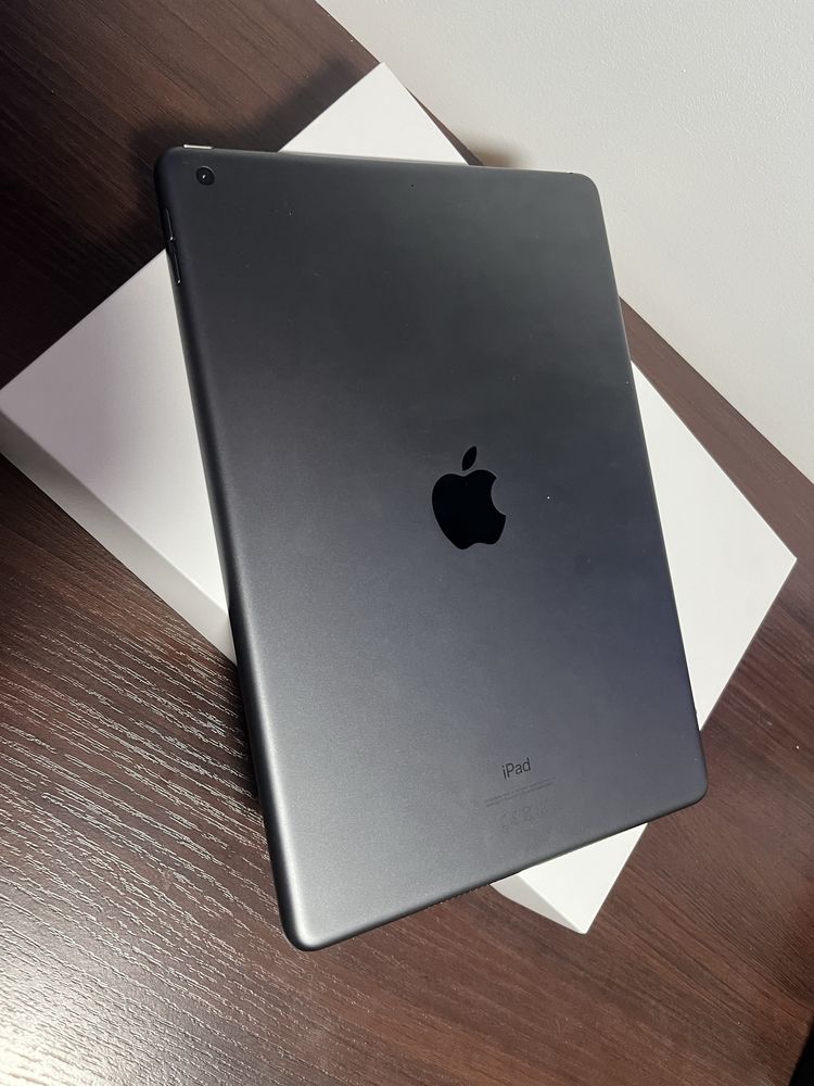 Apple Ipad 8Gen Gwiezdna Szarość 10,2