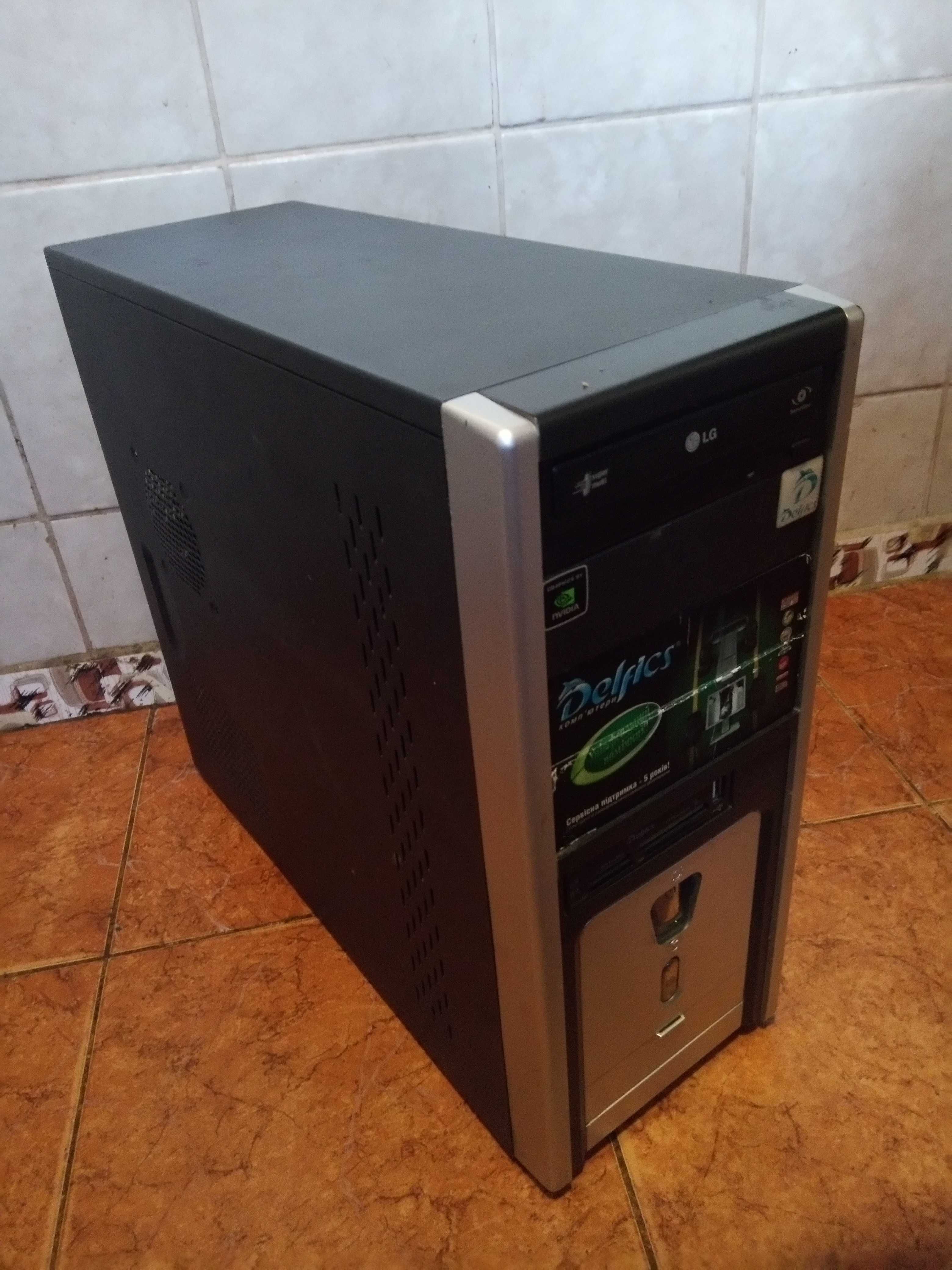 комп'ютер  4 ядра   Quad Q6600
