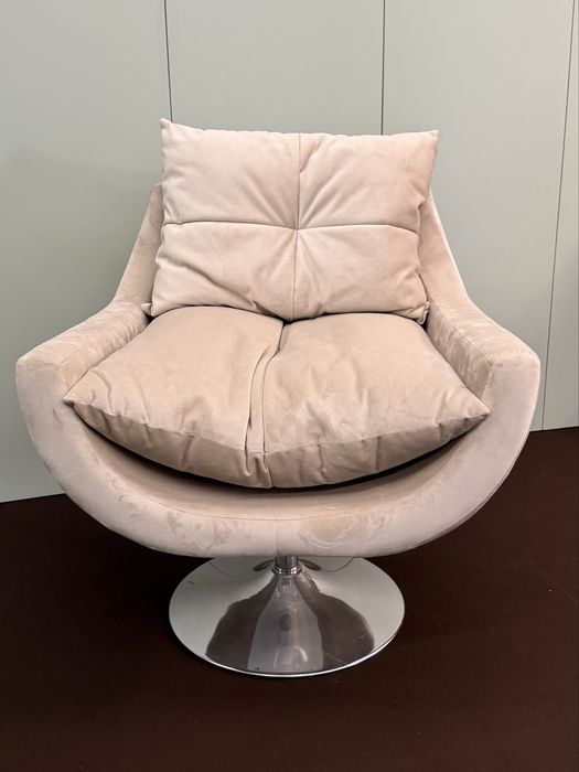 cadeirão giratória