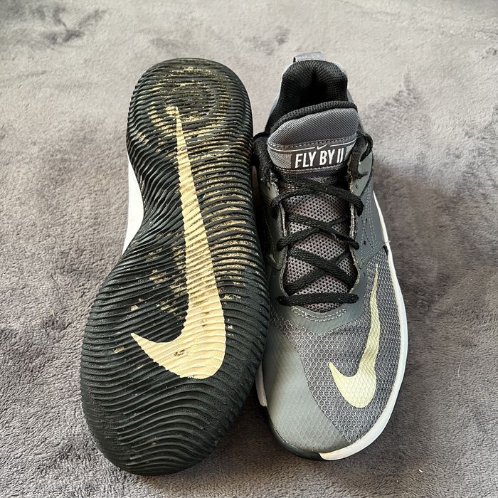 Чоловічі кросівки Nike fly BY 2. Р. 40.