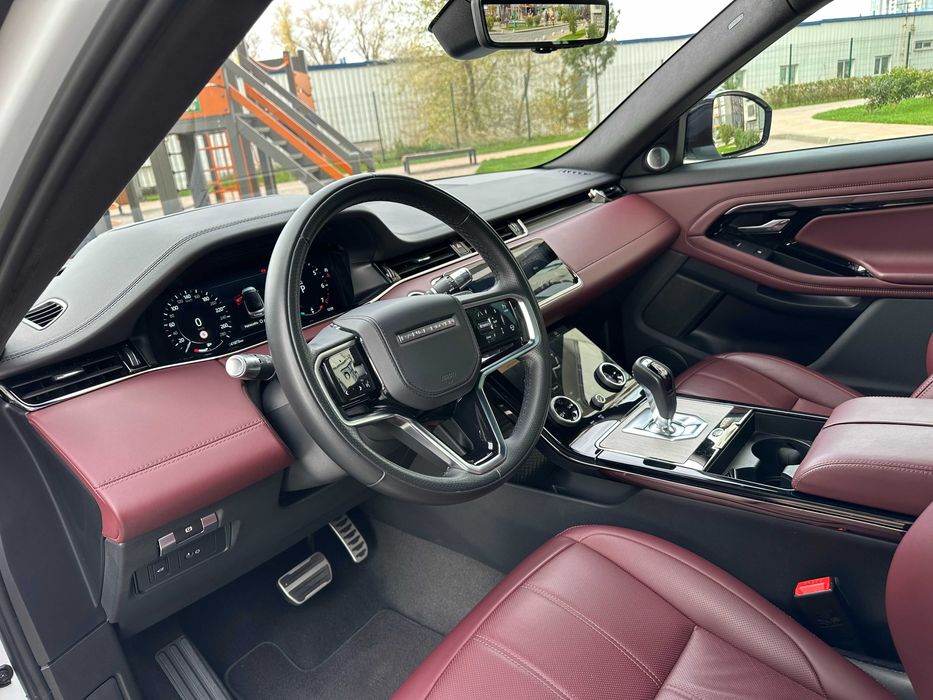 Range Rover Evoque P250 Autobiography