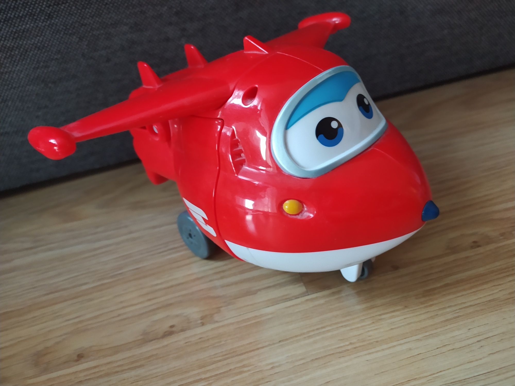 Super Wings Jettek zabawka transormujaca, efekty dzwiekowe