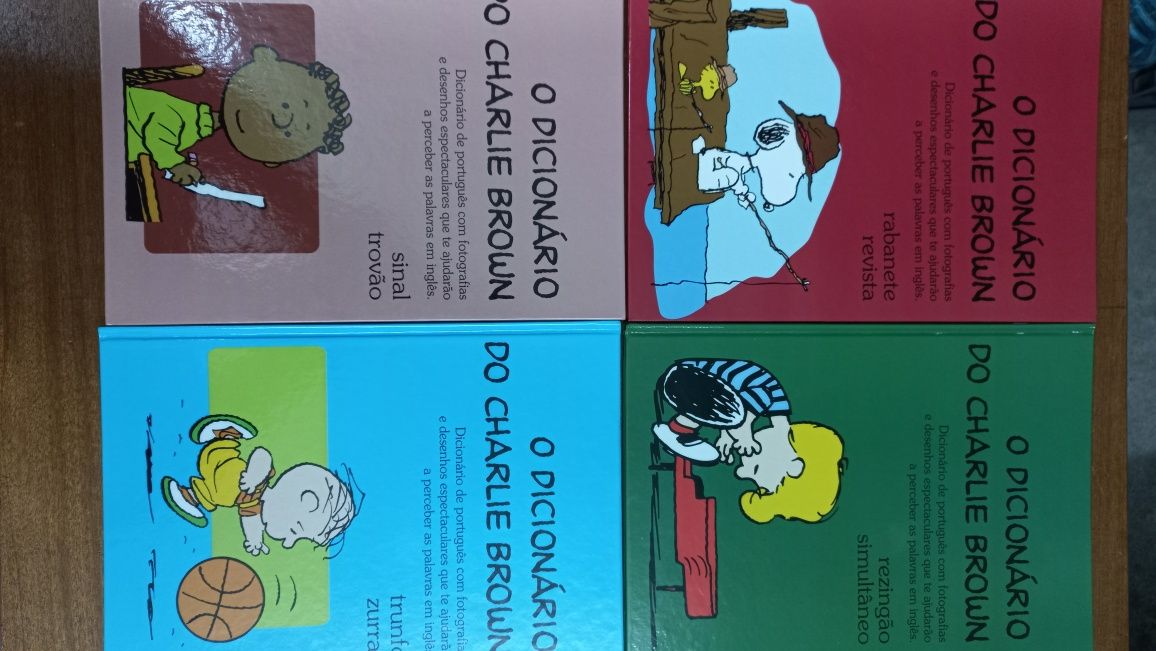 Coleção de livros O Dicionário do Charlie Brown