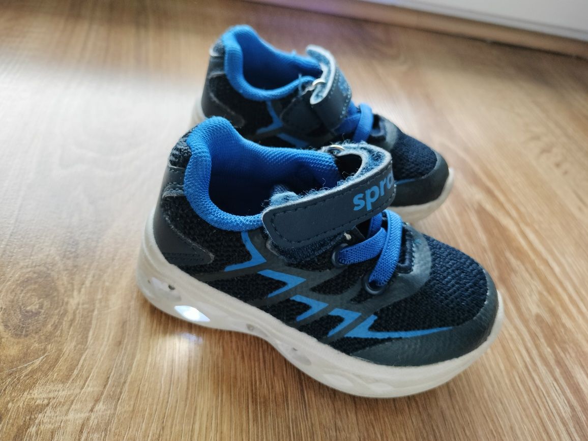 Adidasy buty sportowe świecące 20