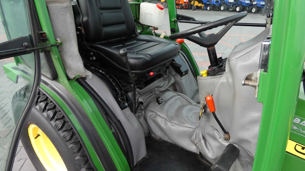Traktor John Deere 4100 4x4 (160507.4) - Baras