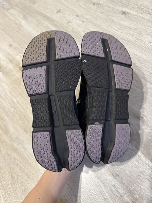 Чоловічі кросівки On Running Cloudgo оригінал