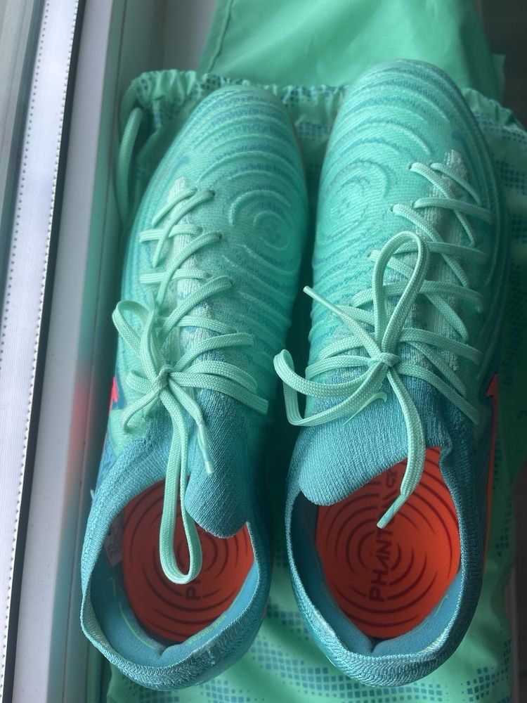 Бутсы Nike Phantome