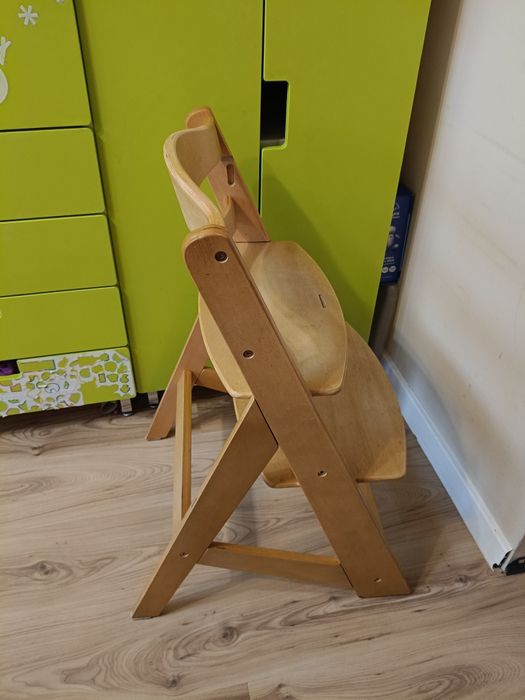 Krzeslo krzesełko do karmienia drewniane