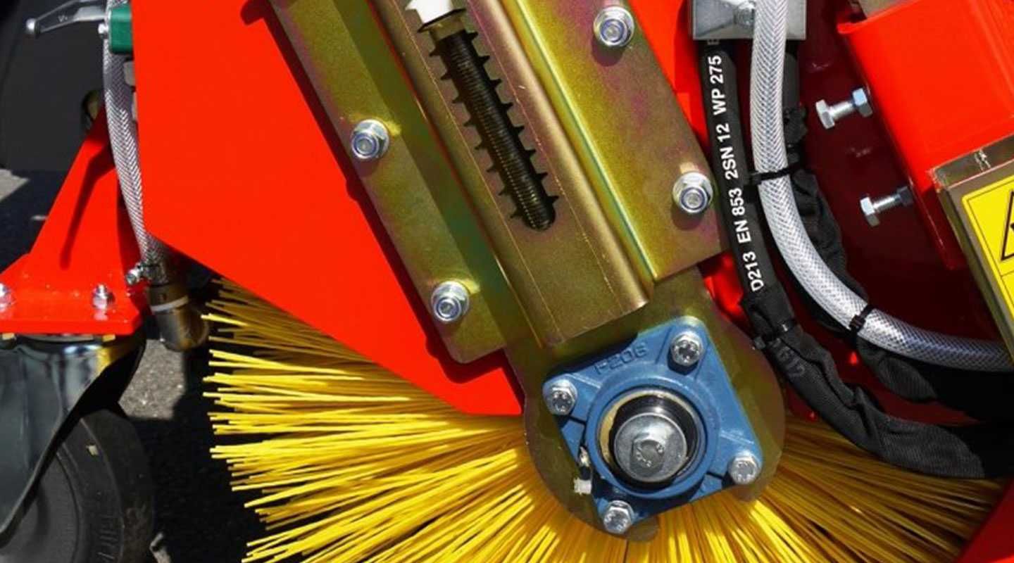 Zamiatarka ADLER K600 dla ładowarek - do najcięższych warunków