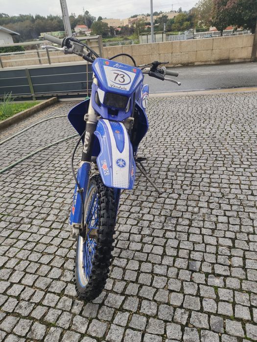 Yamaha WR400 - matriculada