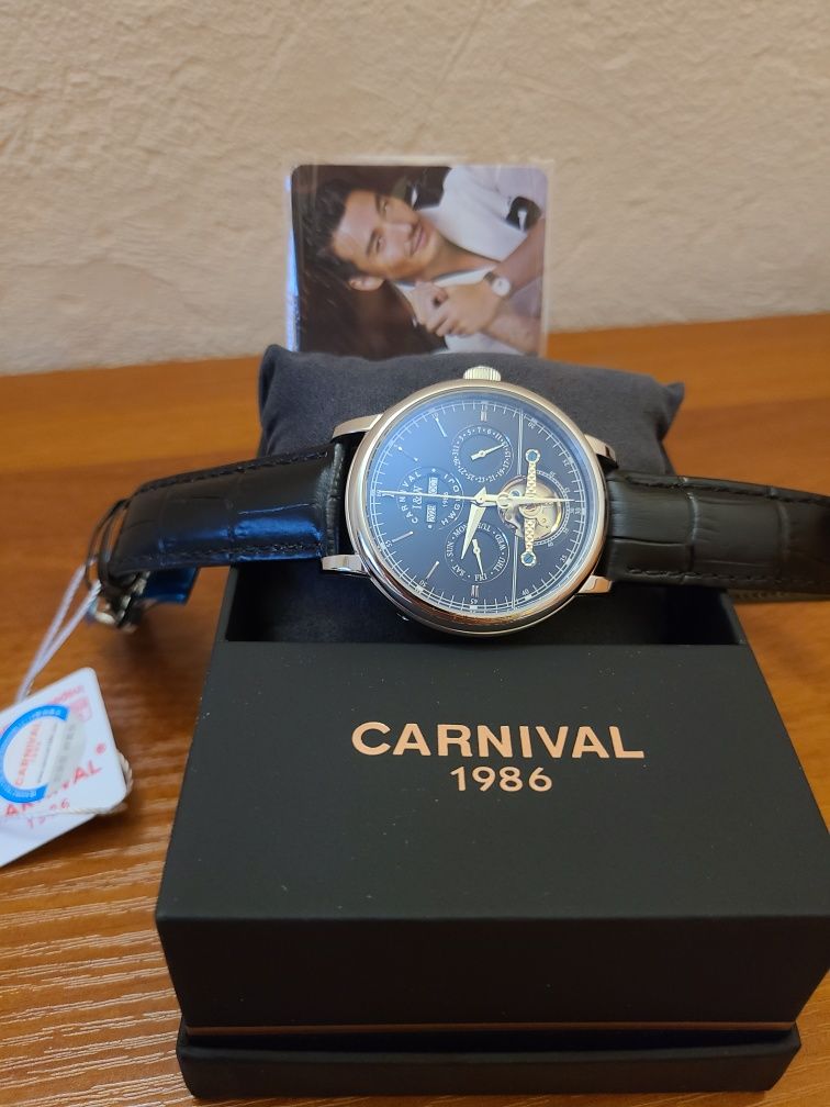 Часы Carnival!