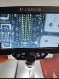 Mikroskop Cyfrowy z wyświetlaczem