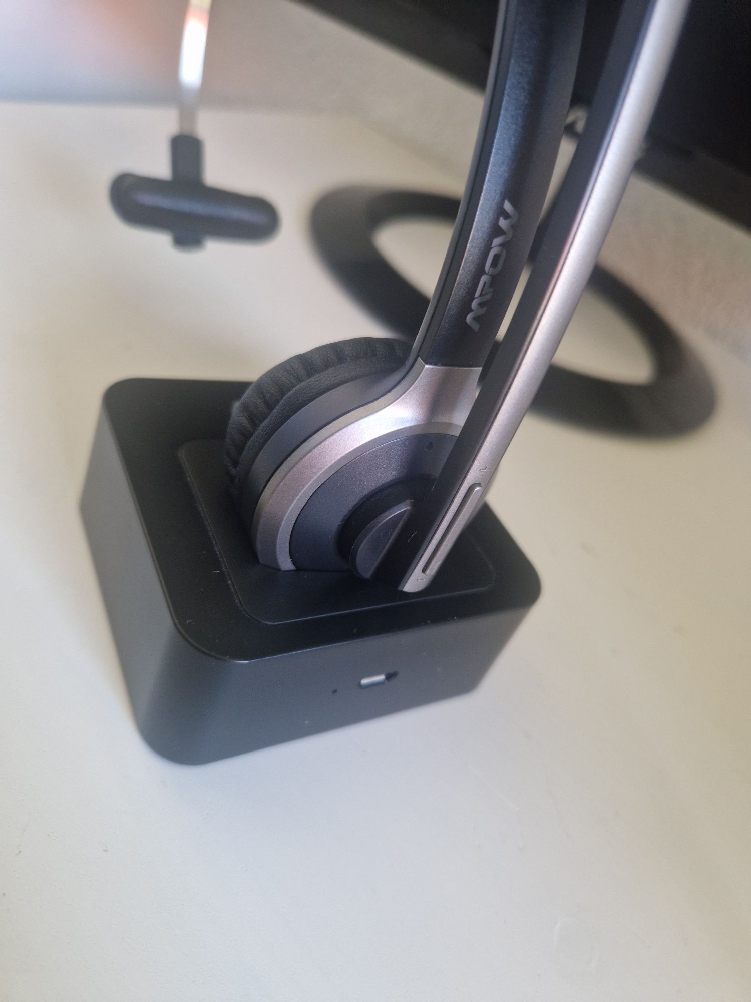 Bezprzewodowy zestaw słuchawkowy Bluetooth 5.0 Mpow M5 Pro