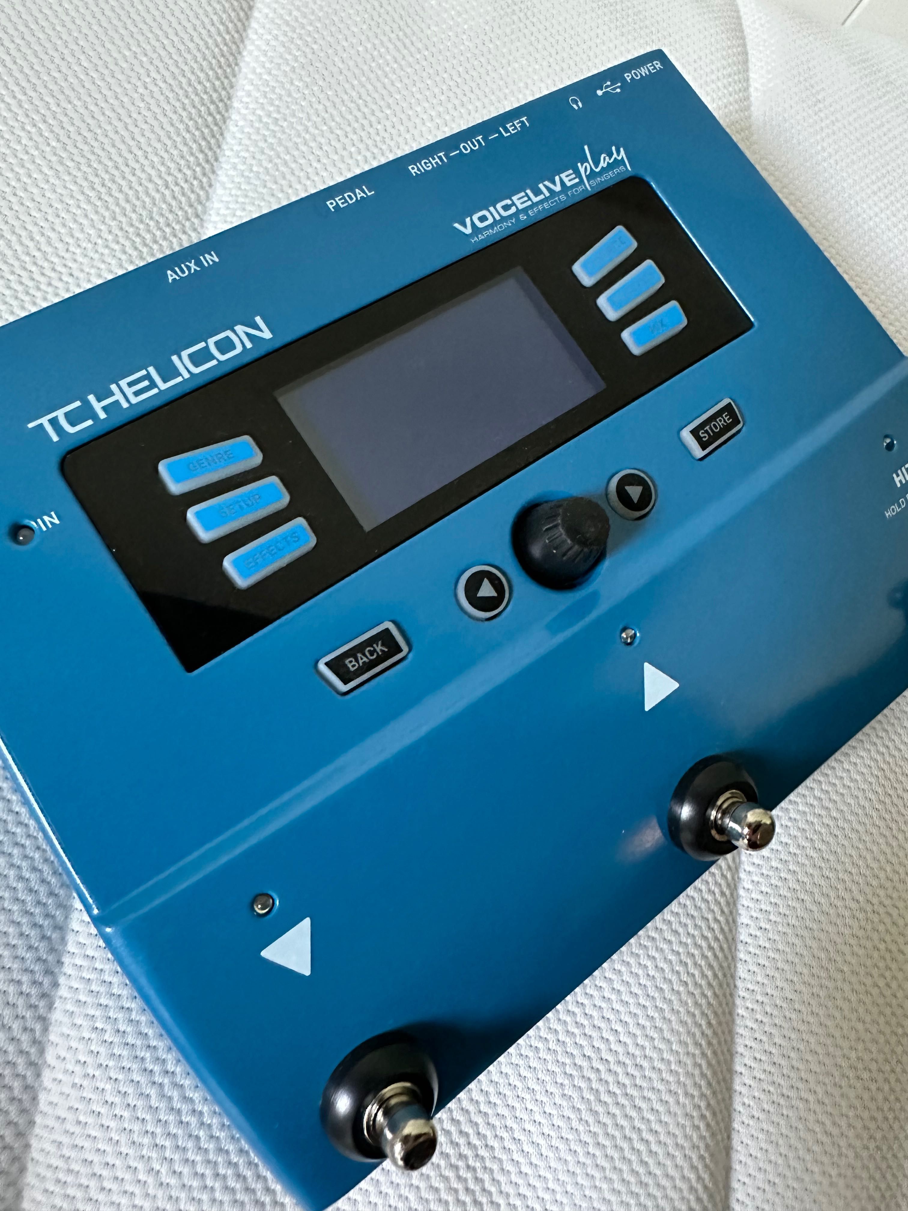 TC HELICON Voicelive play