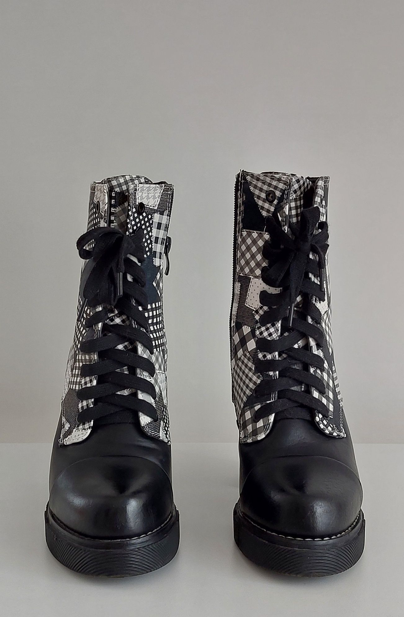 Botki na koturnie black&White vintage wedge shoes