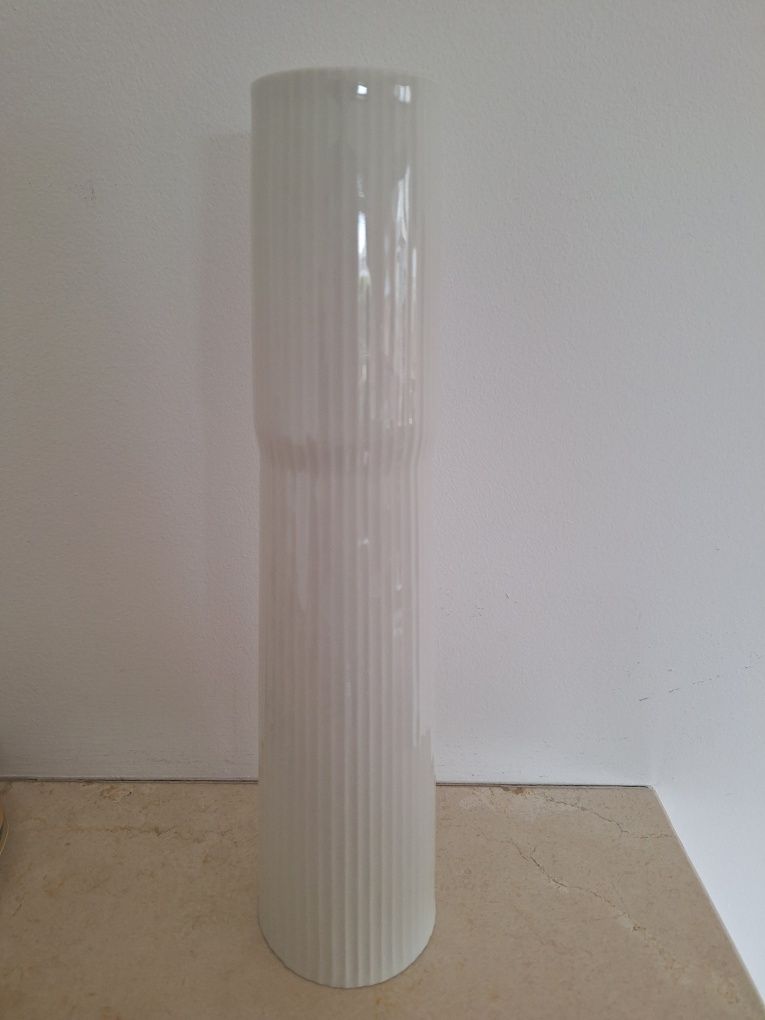 KPM Berlin wazon biały porcelana